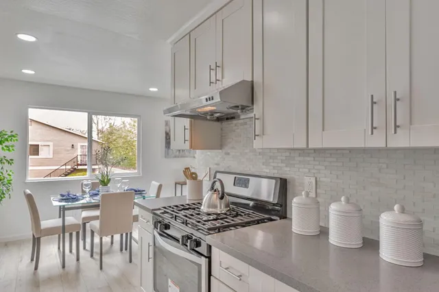 $670,000 | 295 Rio Verde Place, Unit 4, Milpitas, CA 95035