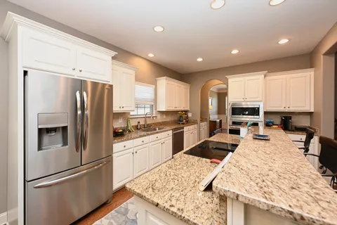 $799,900 | 110 Hattie Court, Hendersonville, TN 37075