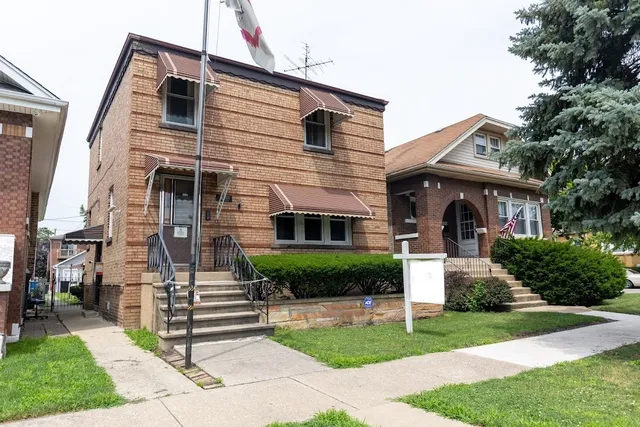 $314,000 | 2802 Cuyler Avenue, Berwyn, IL 60402