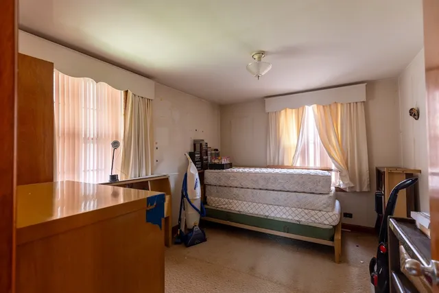 $314,000 | 2802 Cuyler Avenue, Berwyn, IL 60402