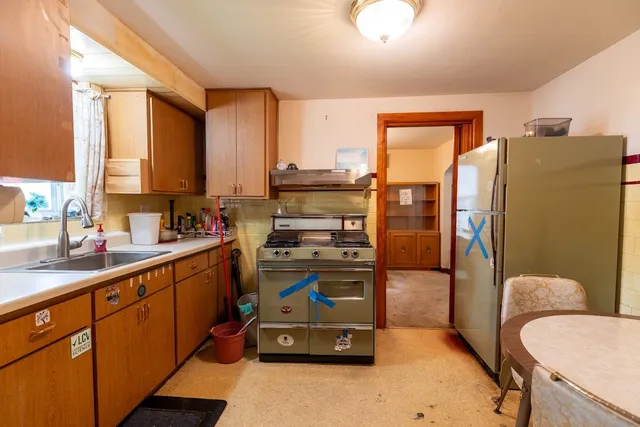 $314,000 | 2802 Cuyler Avenue, Berwyn, IL 60402