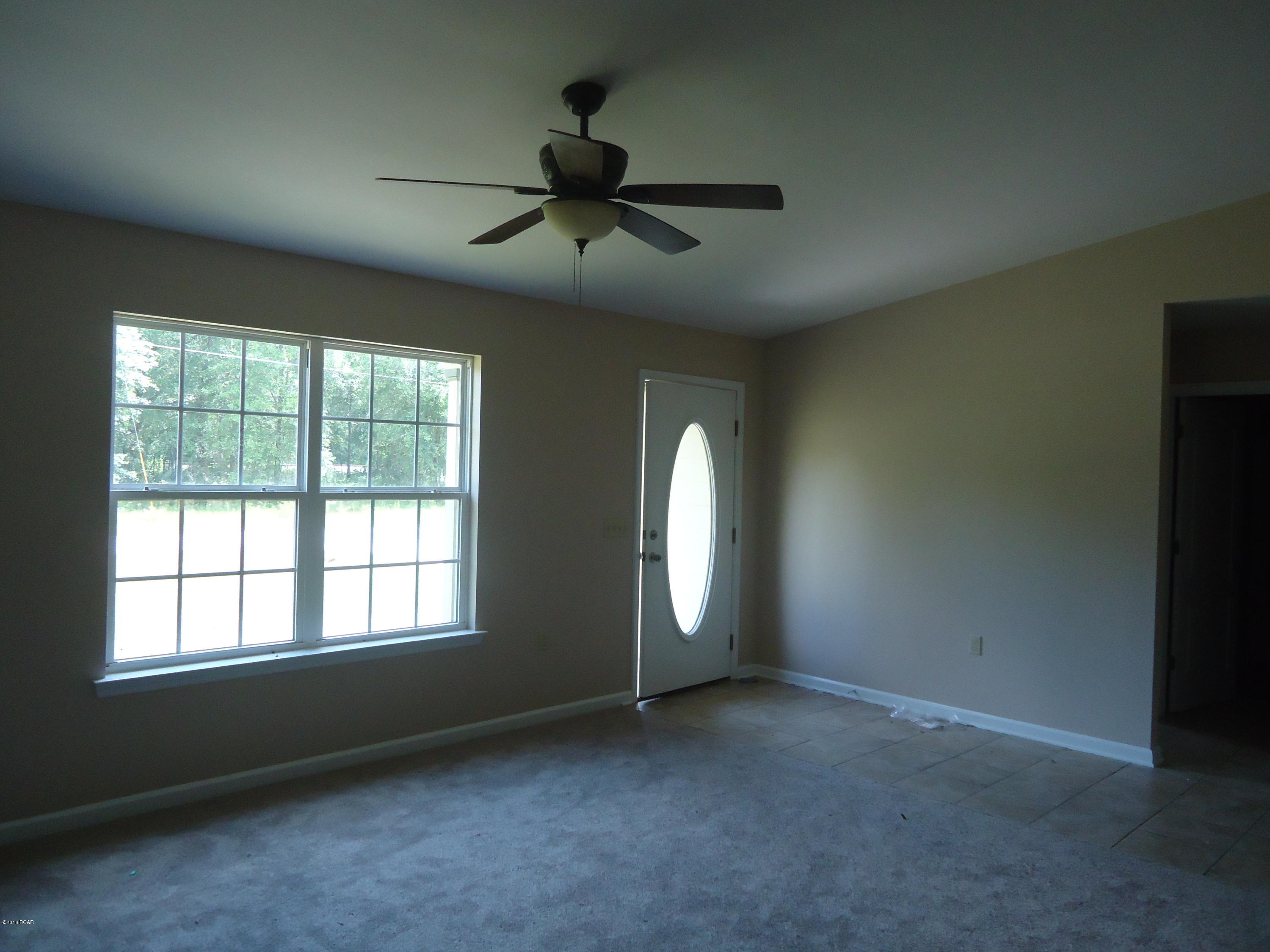 6587 Grande Oak Grand Ridge Grand Ridge, FL 32442 - Photo 19 of 28 Gallery Image 19