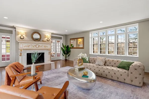 $2,650,000 | 1125 West Roxbury Parkway, Brookline, MA 02467