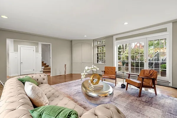 $2,650,000 | 1125 West Roxbury Parkway, Brookline, MA 02467