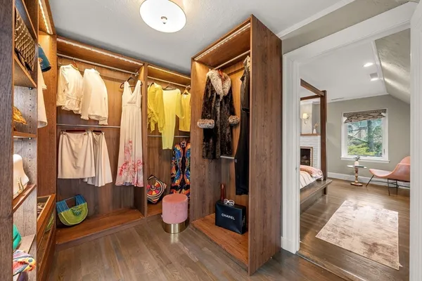 $2,650,000 | 1125 West Roxbury Parkway, Brookline, MA 02467