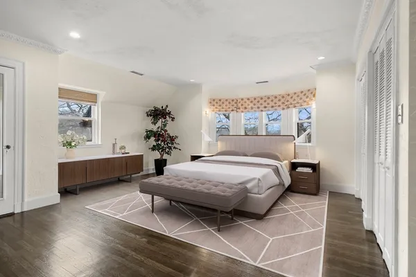 $2,650,000 | 1125 West Roxbury Parkway, Brookline, MA 02467