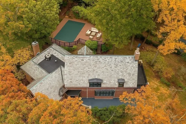 $2,650,000 | 1125 West Roxbury Parkway, Brookline, MA 02467