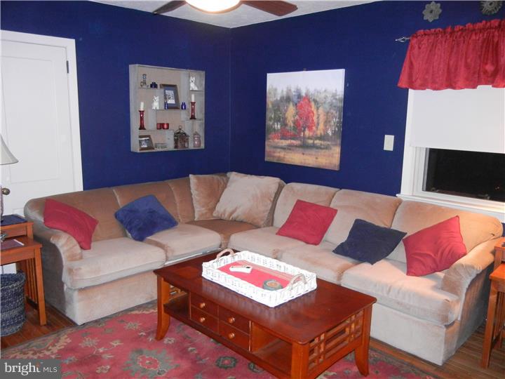 523 South Old Middletown Road Media, PA 19063 - Photo 7 of 25 Den