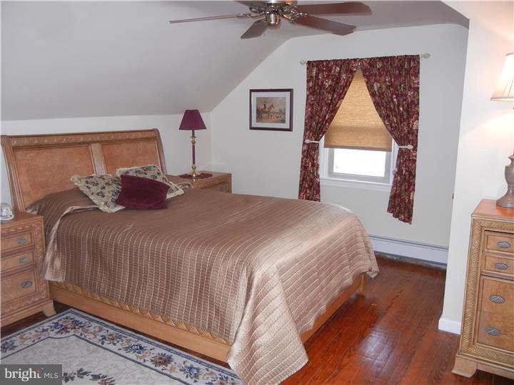 523 South Old Middletown Road Media, PA 19063 - Photo 8 of 25 Bedroom