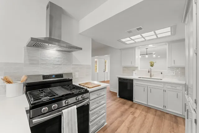 $235,000 | 9231 Rockcliff Drive, Houston, TX 77037