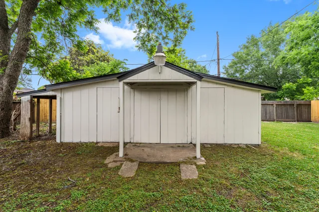 $235,000 | 9231 Rockcliff Drive, Houston, TX 77037