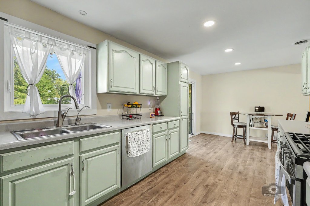 2522 Von Esch Road Joliet, IL 60431 - Photo 6 of 21