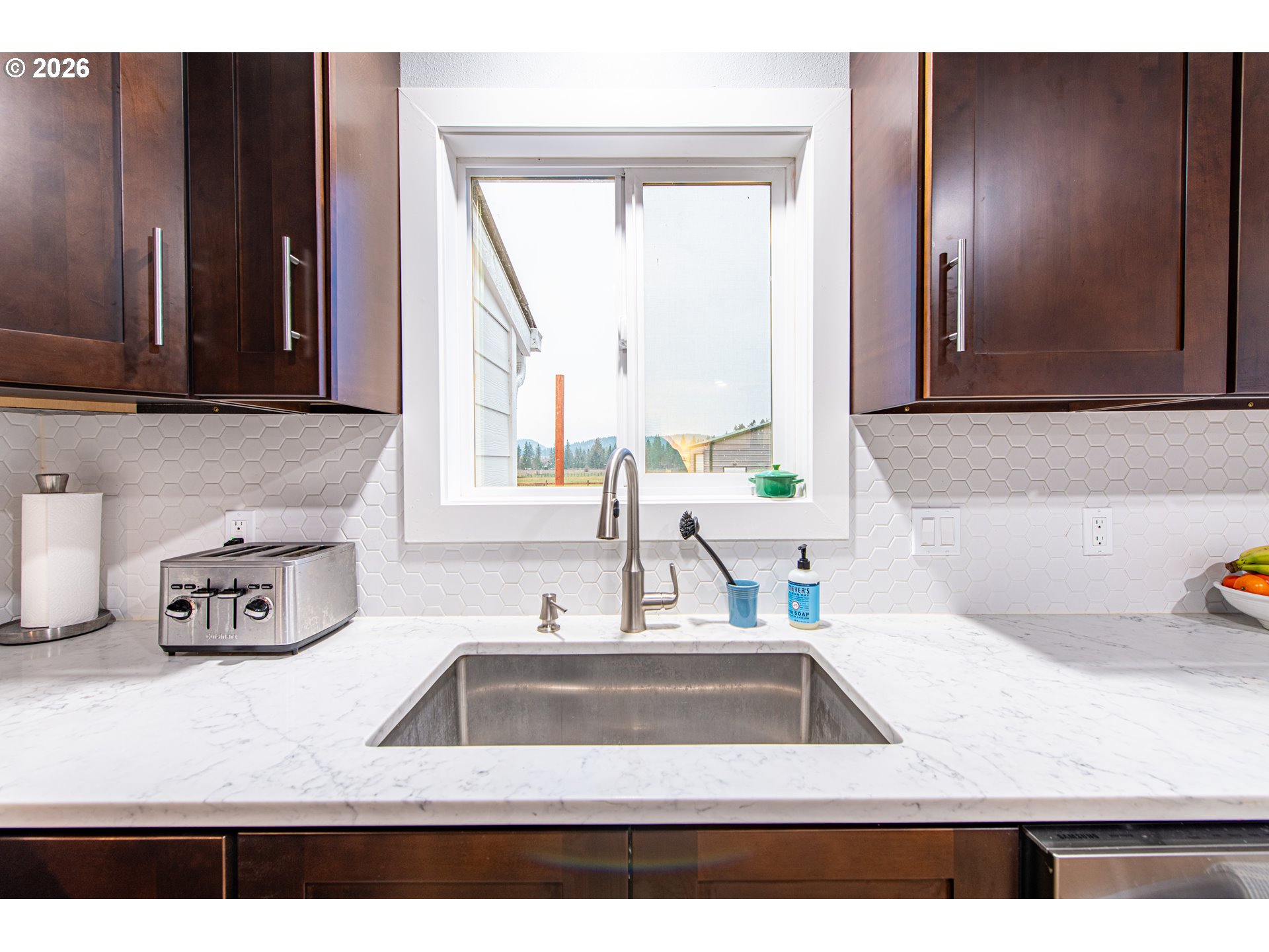 28500 Gimpl Hill Road Eugene, OR 97402 - Photo 15 of 38