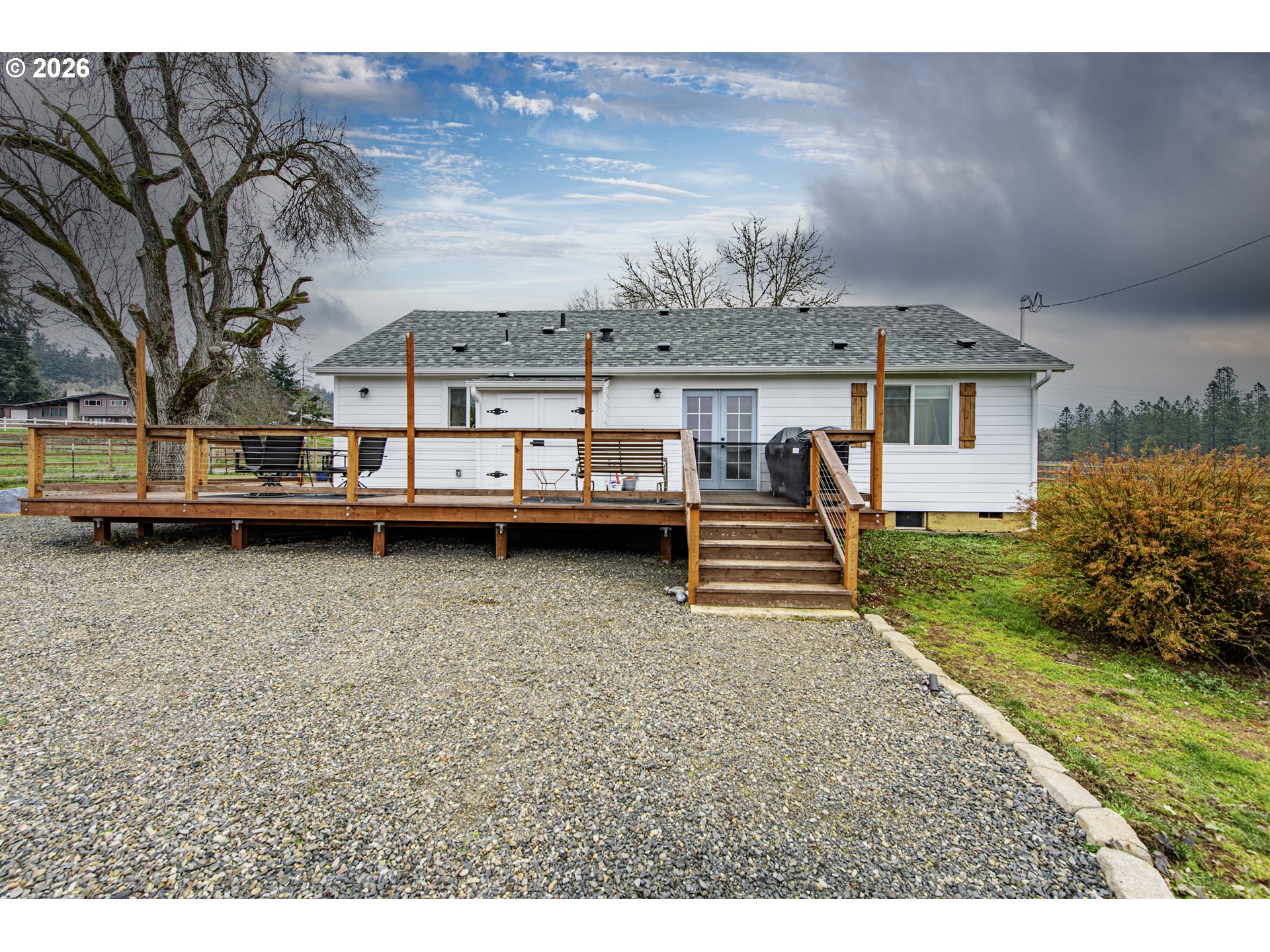 28500 Gimpl Hill Road Eugene, OR 97402 - Photo 5 of 38