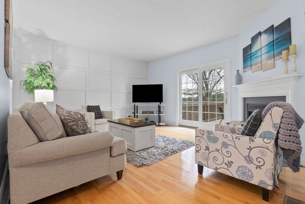 24 Highland Road, Unit 24 Westford, MA 01886 - Photo 3 of 27