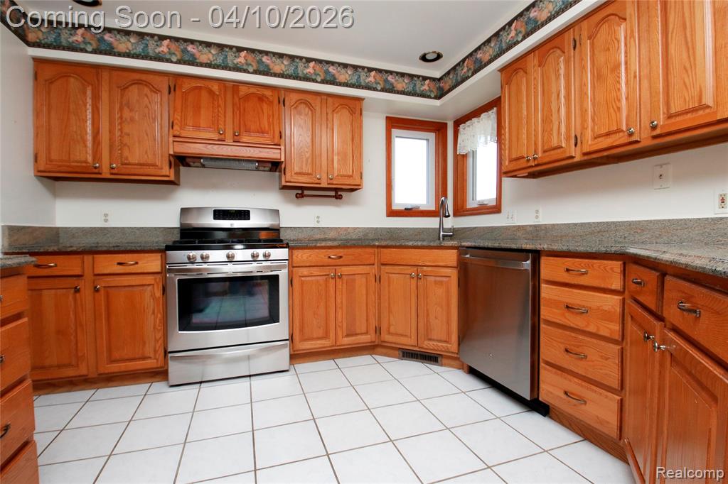 835 Winn Lake Road Lapeer, MI 48446 - Photo 12 of 29