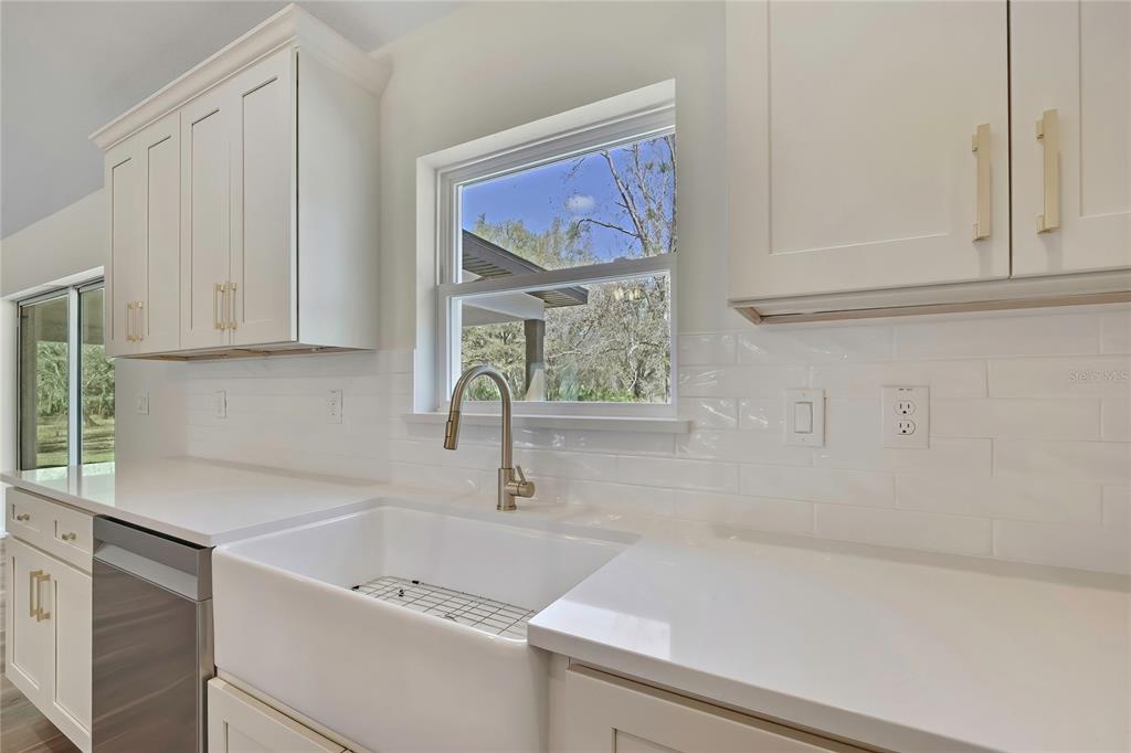 11929 West Cornflower Drive Crystal River, FL 34428 - Photo 18 of 50 a bathroom with a sink and a bathtub