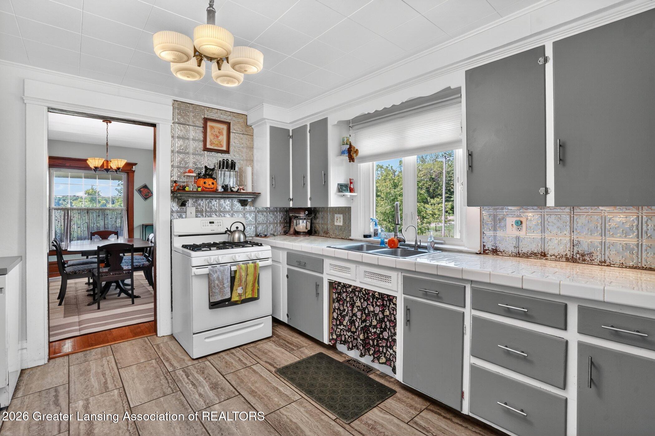 4144 West Barnes Road Mason, MI 48854 - Photo 13 of 57 4144-W-Barnes-Rd-WindowStill-Photography