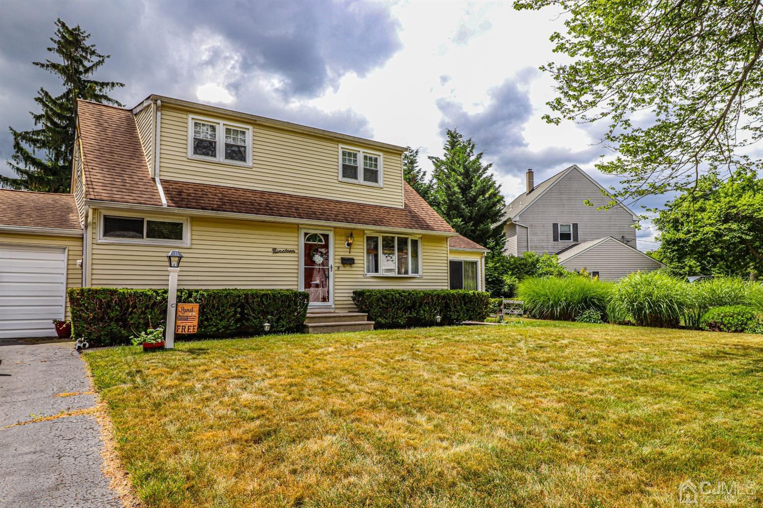 19 Wilcox Road New Brunswick, NJ 08901 - Photo 3 of 34 Gallery Image 3