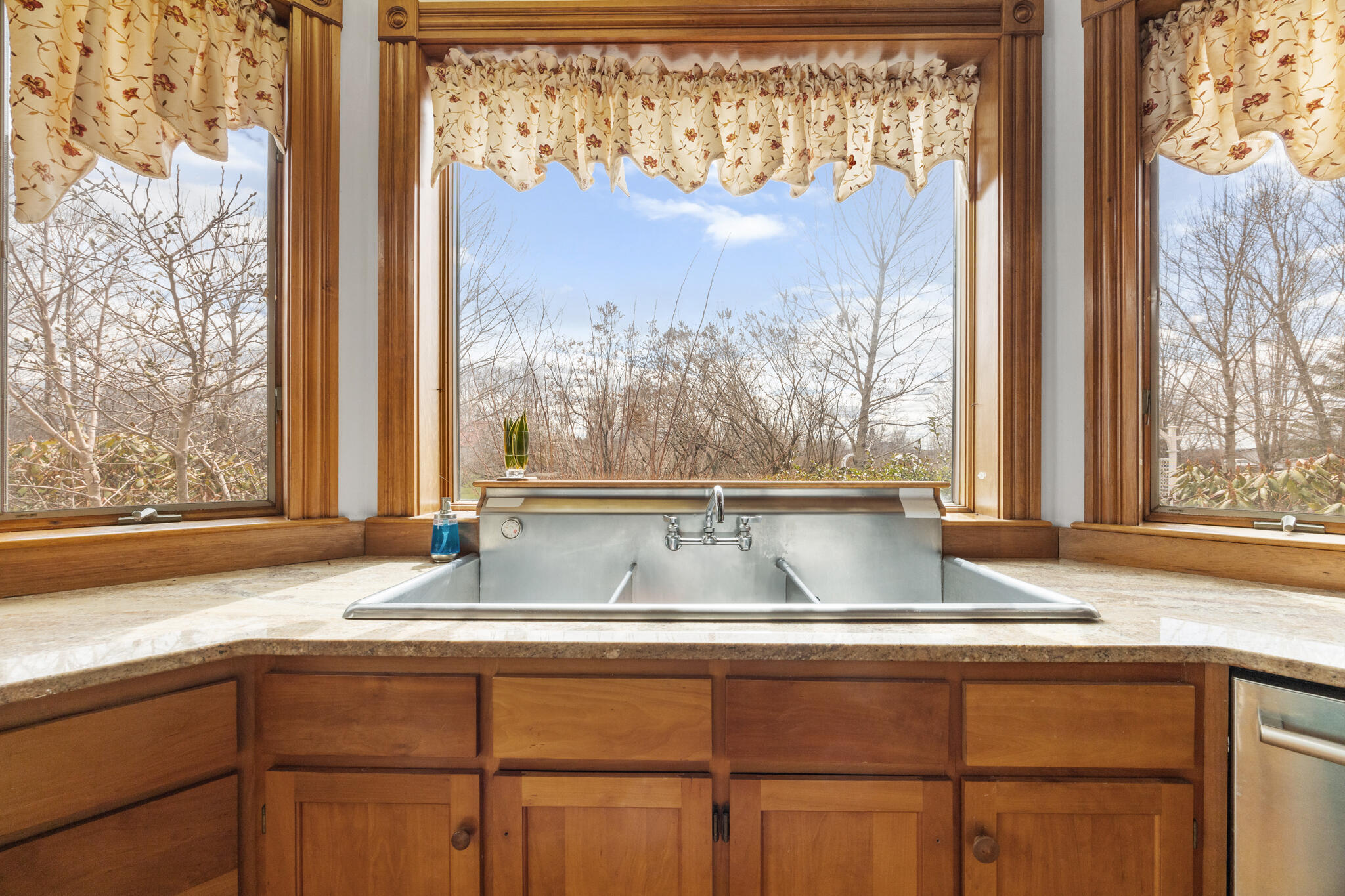 329 Main Road Bradford, ME 04410 - Photo 6 of 76 Kitchen