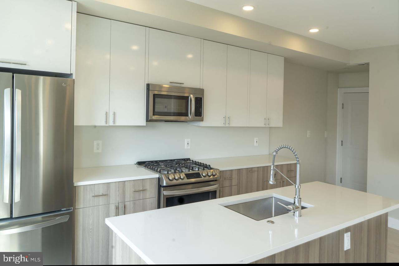 812 18th Street Northeast, Unit 6 Washington, DC 20002 - Photo 7 of 10