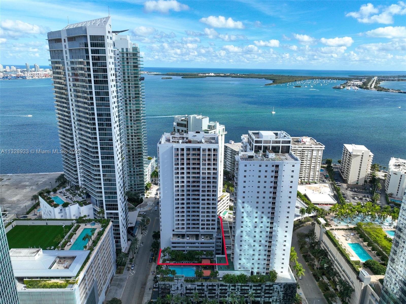 170 Southeast 14th Street, Unit 1906 Miami, FL 33131 - Photo 2 of 26 a view of lake with city view