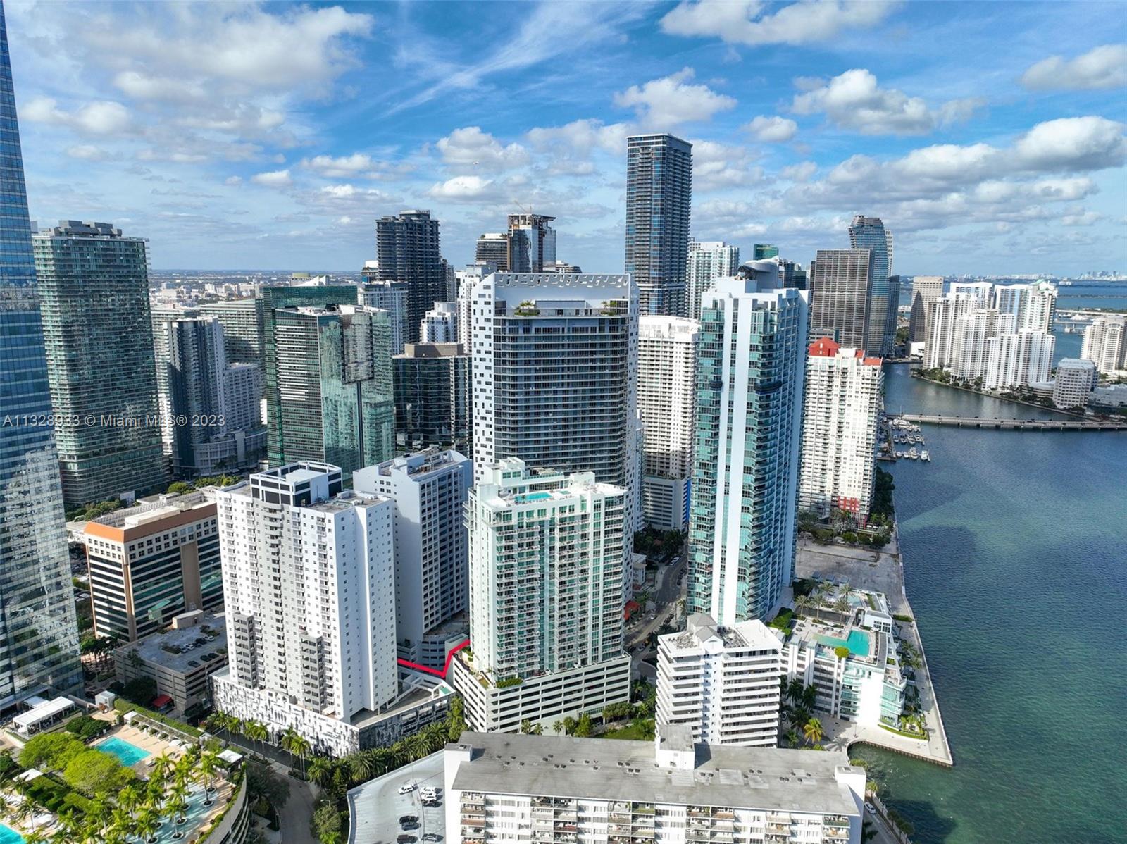 170 Southeast 14th Street, Unit 1906 Miami, FL 33131 - Photo 4 of 26 a city view