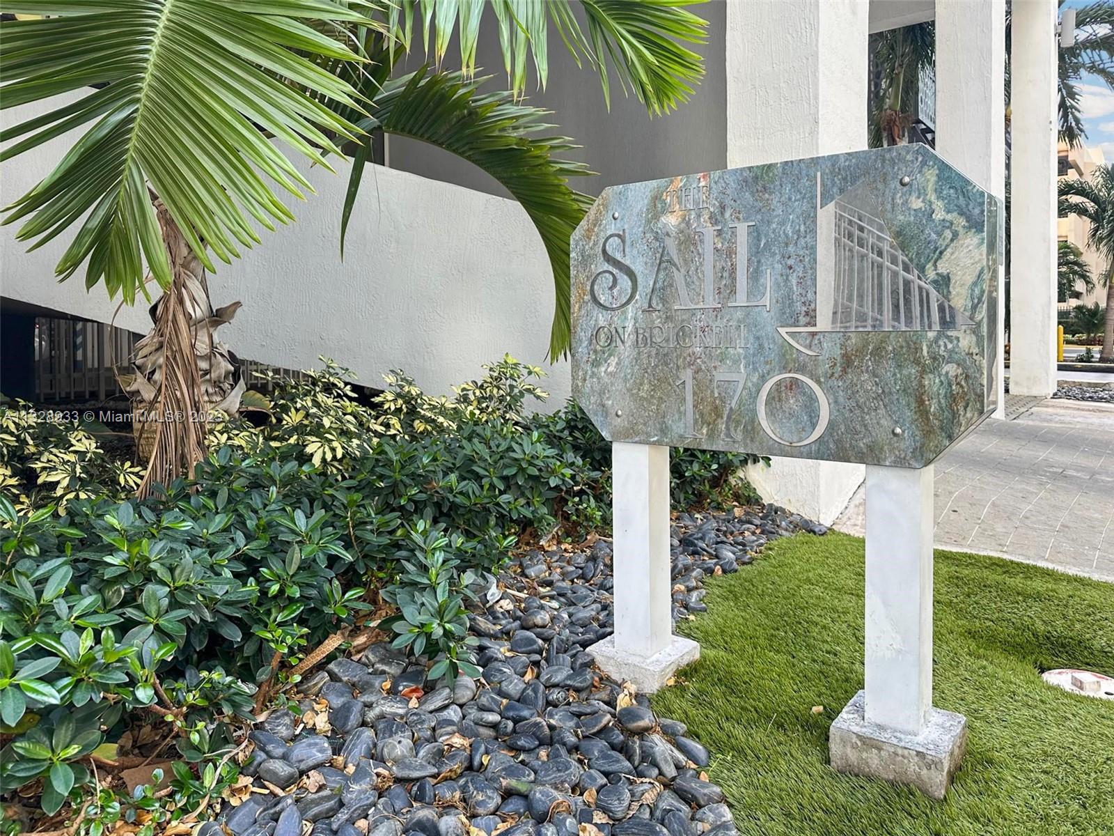 170 Southeast 14th Street, Unit 1906 Miami, FL 33131 - Photo 5 of 26 a view of a bird bath