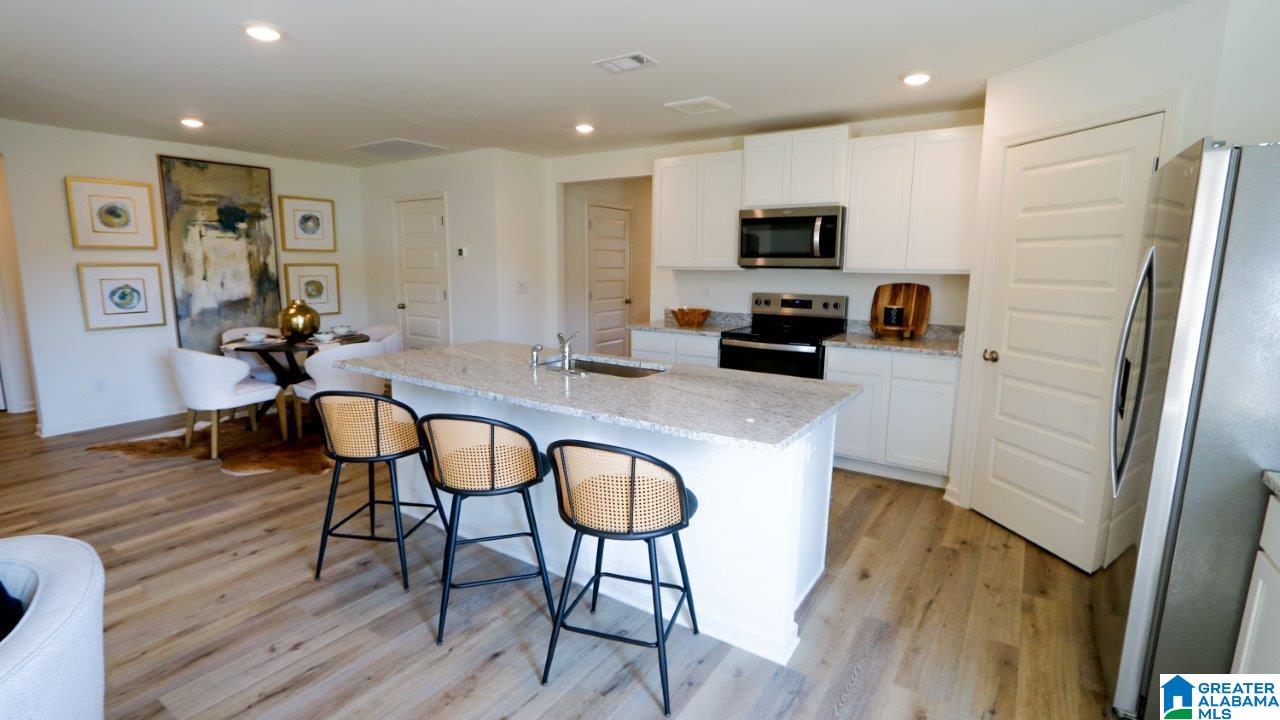60 Maple Cv Road Odenville, AL 35120 - Photo 8 of 34