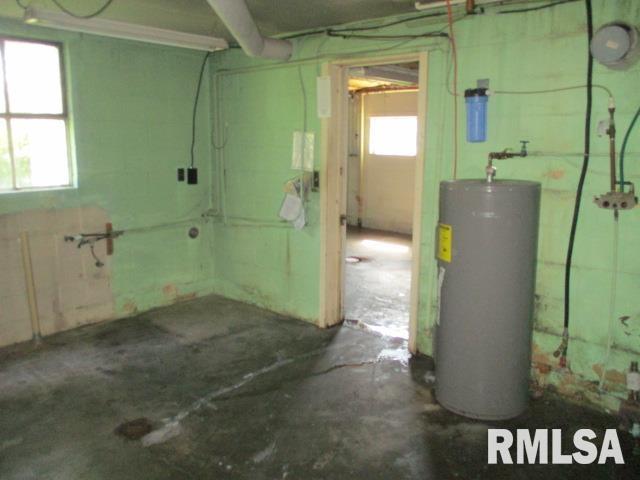 1026 North Main Street Lewistown, IL 61542 - Photo 14 of 18