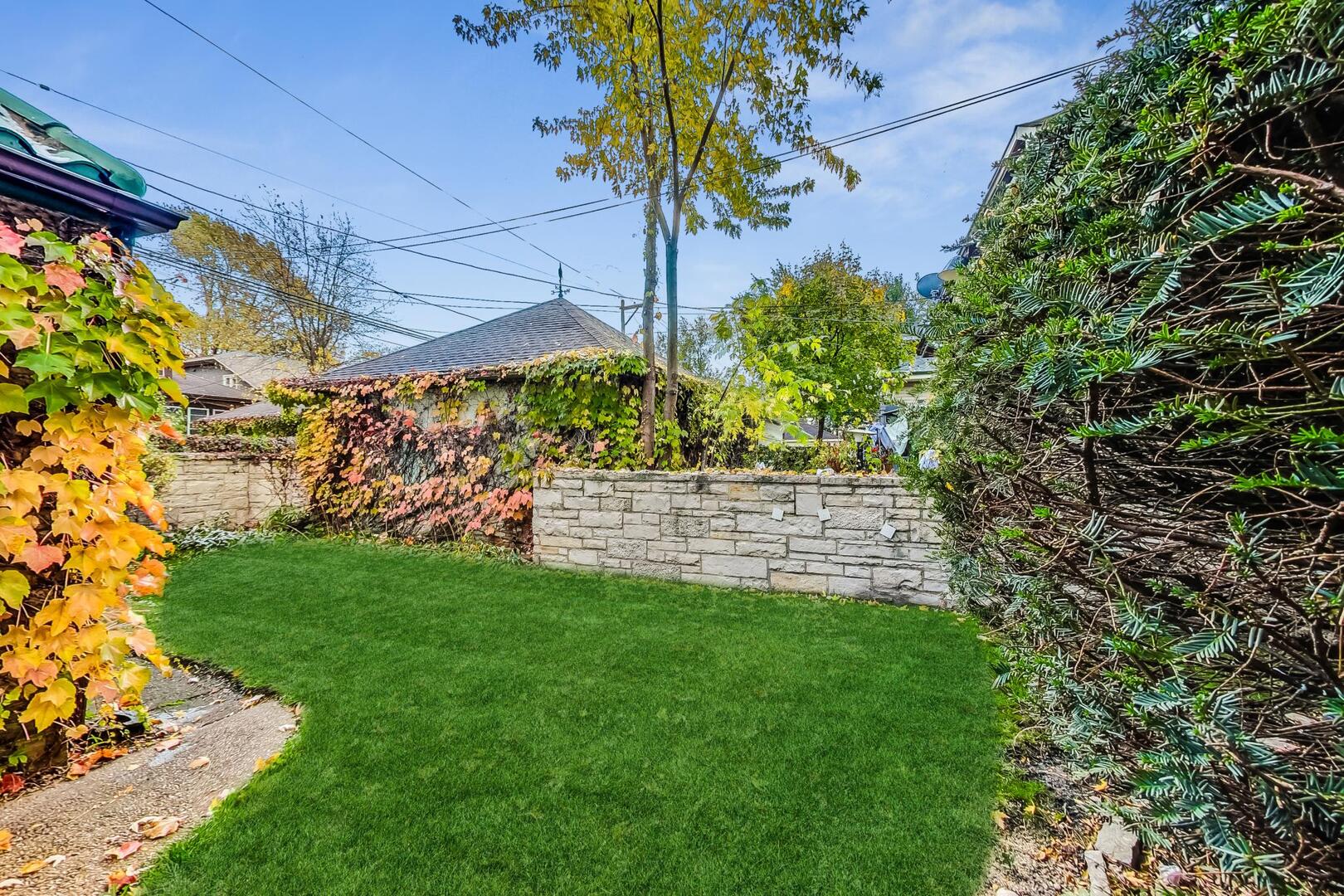 6559 North Rockwell Street Chicago, IL 60645 - Photo 11 of 18