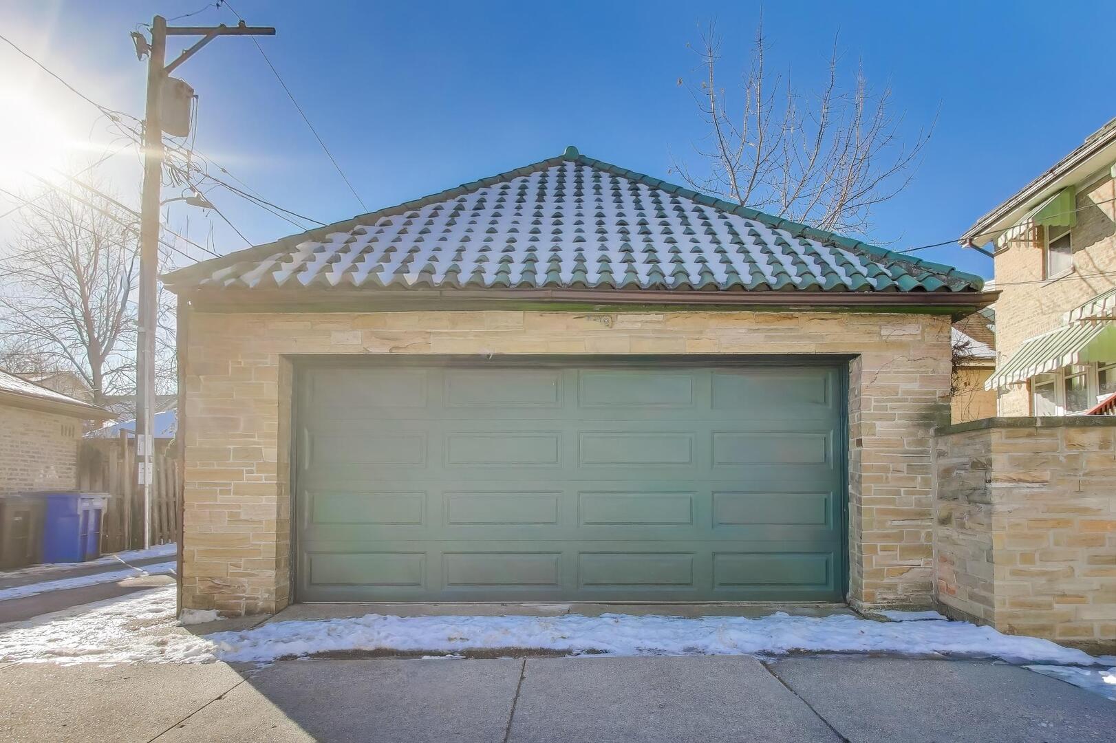 6559 North Rockwell Street Chicago, IL 60645 - Photo 13 of 18