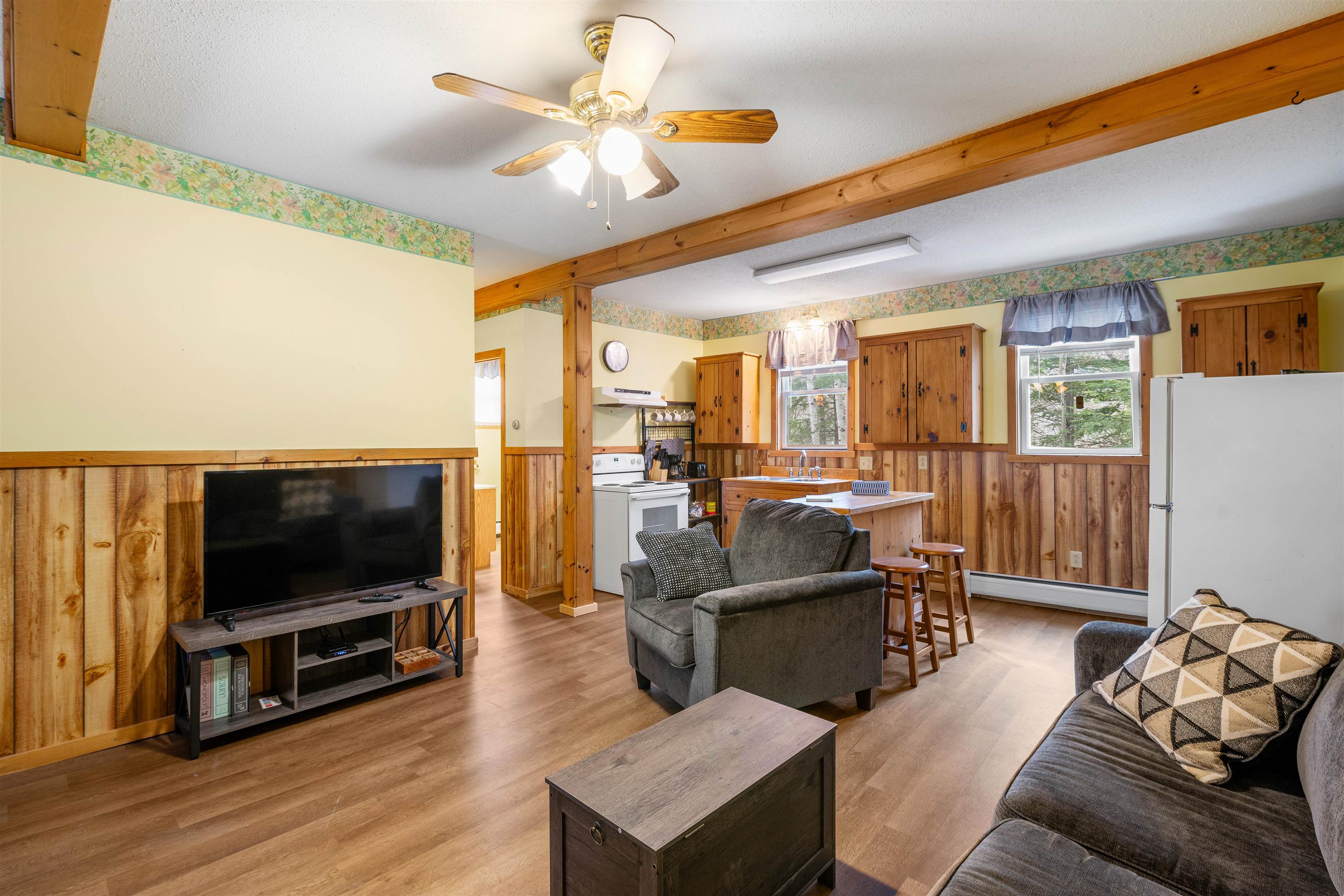 92 Colby Street Colebrook, NH 03576 - Photo 6 of 31