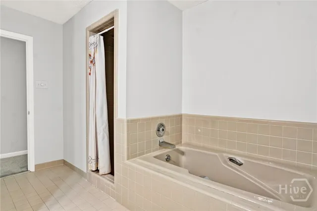 $450,000 | 7 Cardiff Road, Savannah, GA 31419