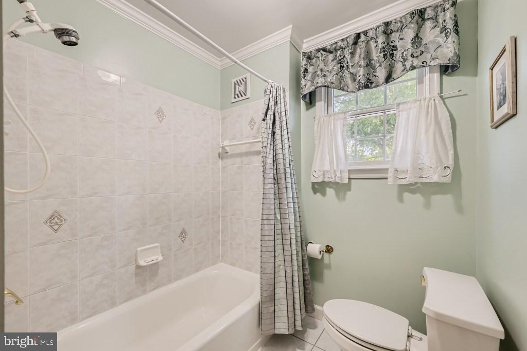 22 Dunwich Road Lutherville-Timonium, MD 21093 - Photo 18 of 32 Gallery Image 18