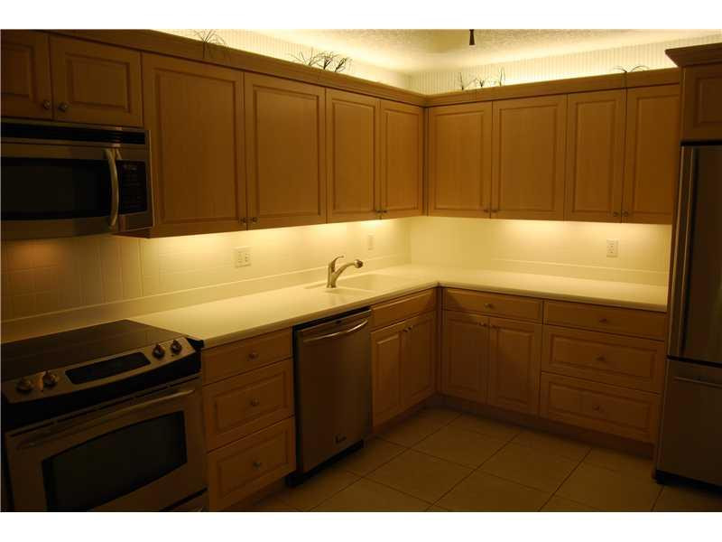 1627 Riverview Road, Unit 114 Deerfield Beach, FL 33441 - Photo 11 of 12 Kitchen