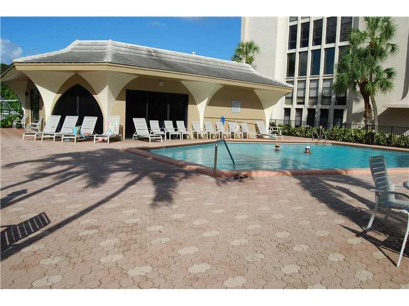 1627 Riverview Road, Unit 114 Deerfield Beach, FL 33441 - Photo 2 of 12 Clubhouse
