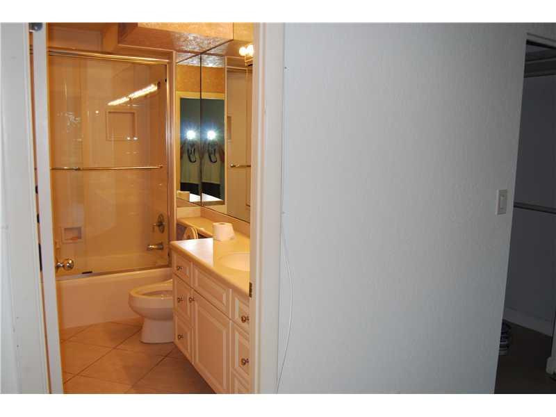 1627 Riverview Road, Unit 114 Deerfield Beach, FL 33441 - Photo 8 of 12 Bathroom Master