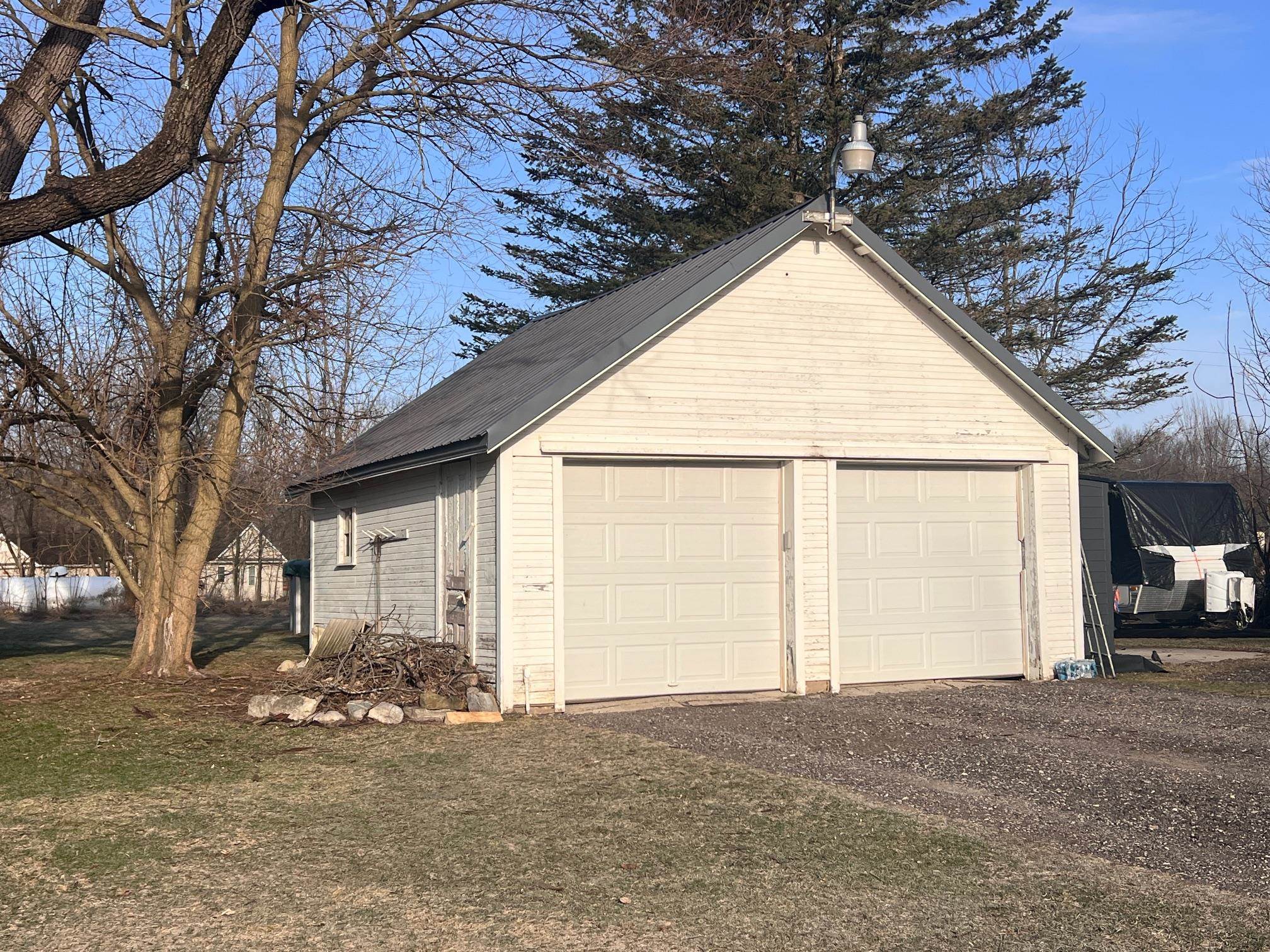 491 Tyrrell Road Bancroft, MI 48414 - Photo 3 of 33