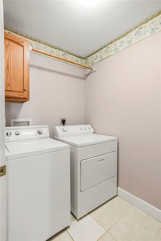 $365,000 | 614 Meadow Lark Drive, Raymore, MO 64083