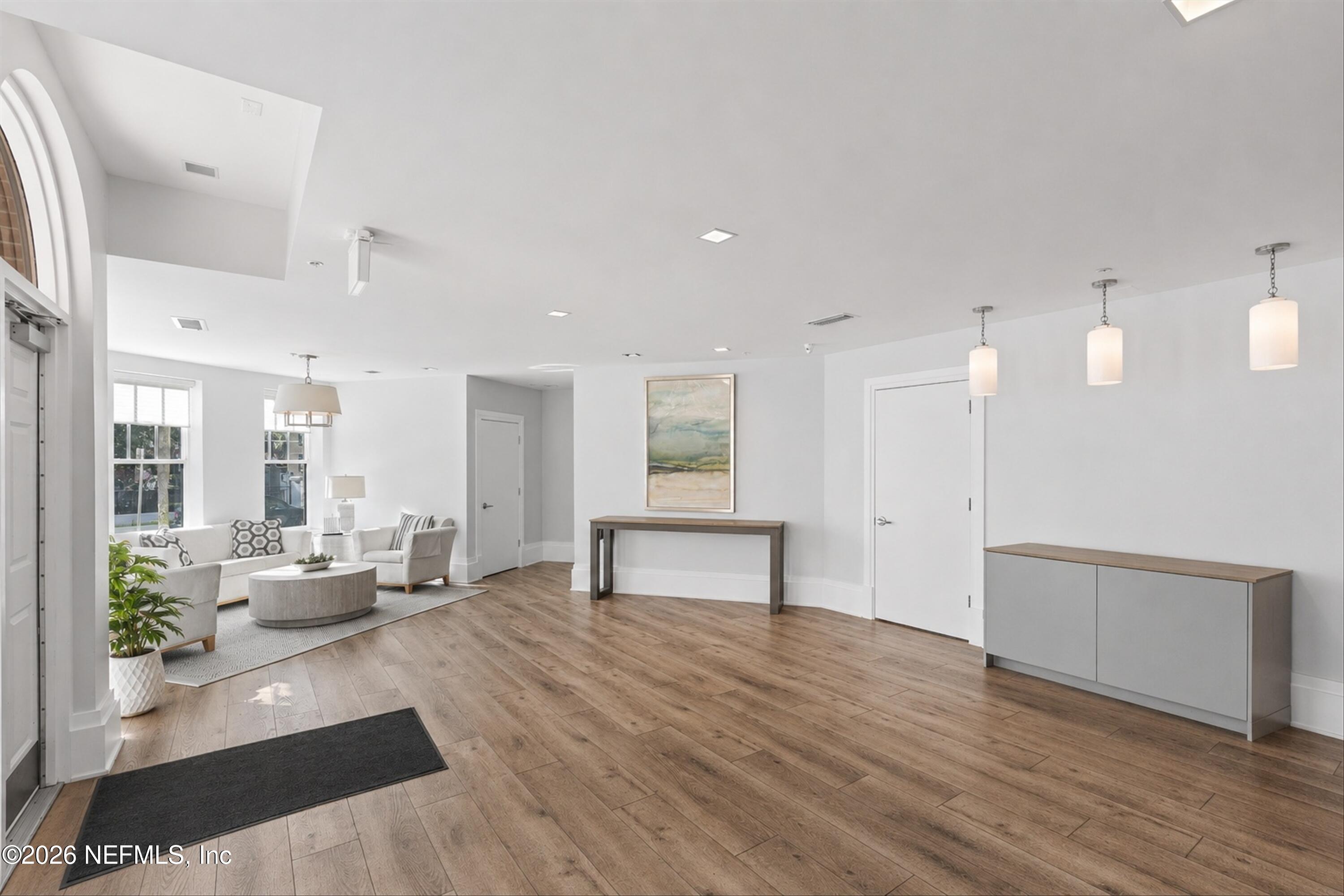1661 Riverside Avenue, Unit 305 Jacksonville, FL 32204 - Photo 28 of 36 Main Lobby