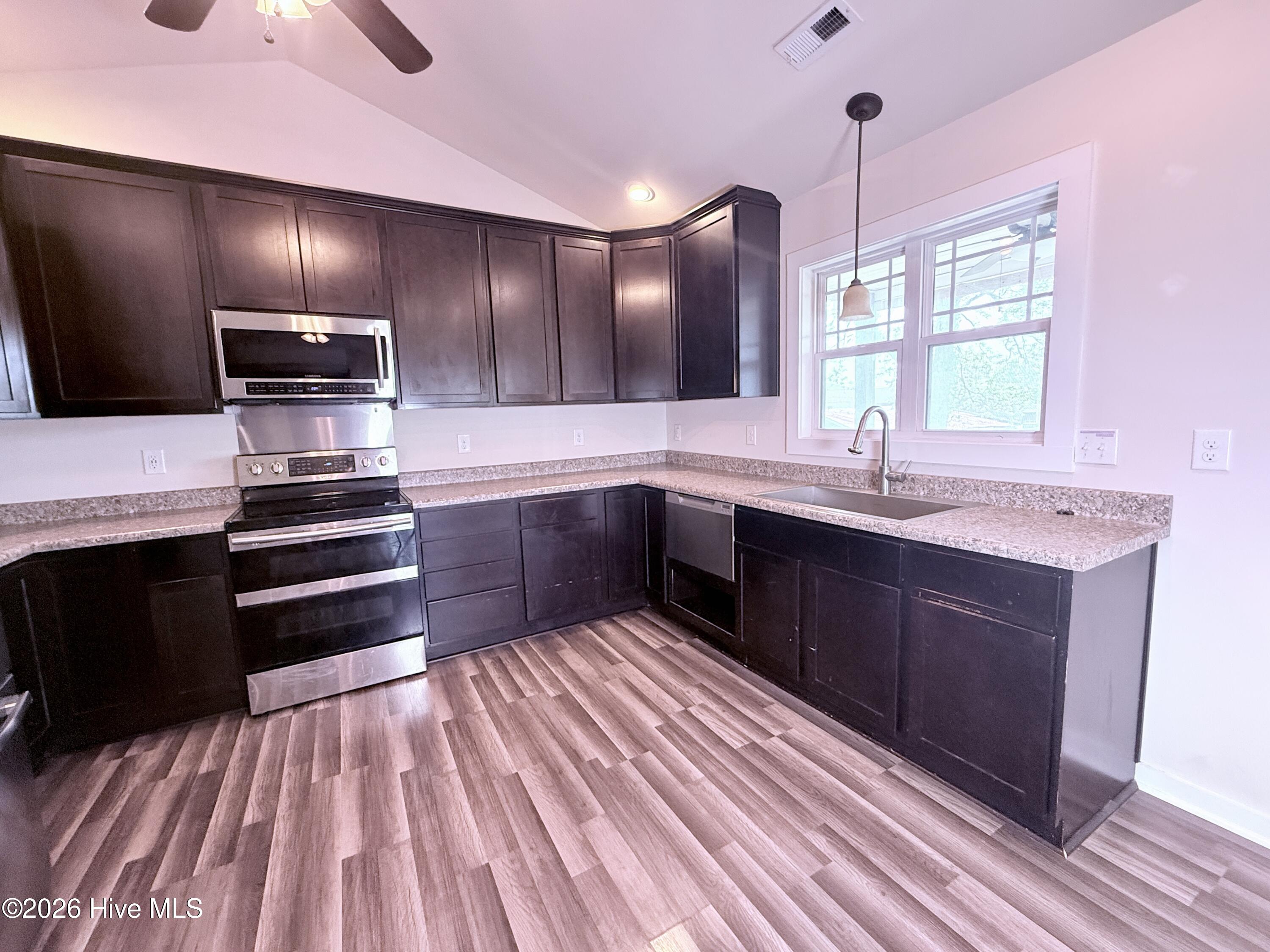 511 North B Street Bridgeton, NC 28519 - Photo 13 of 20 Kitchen 2nd floor