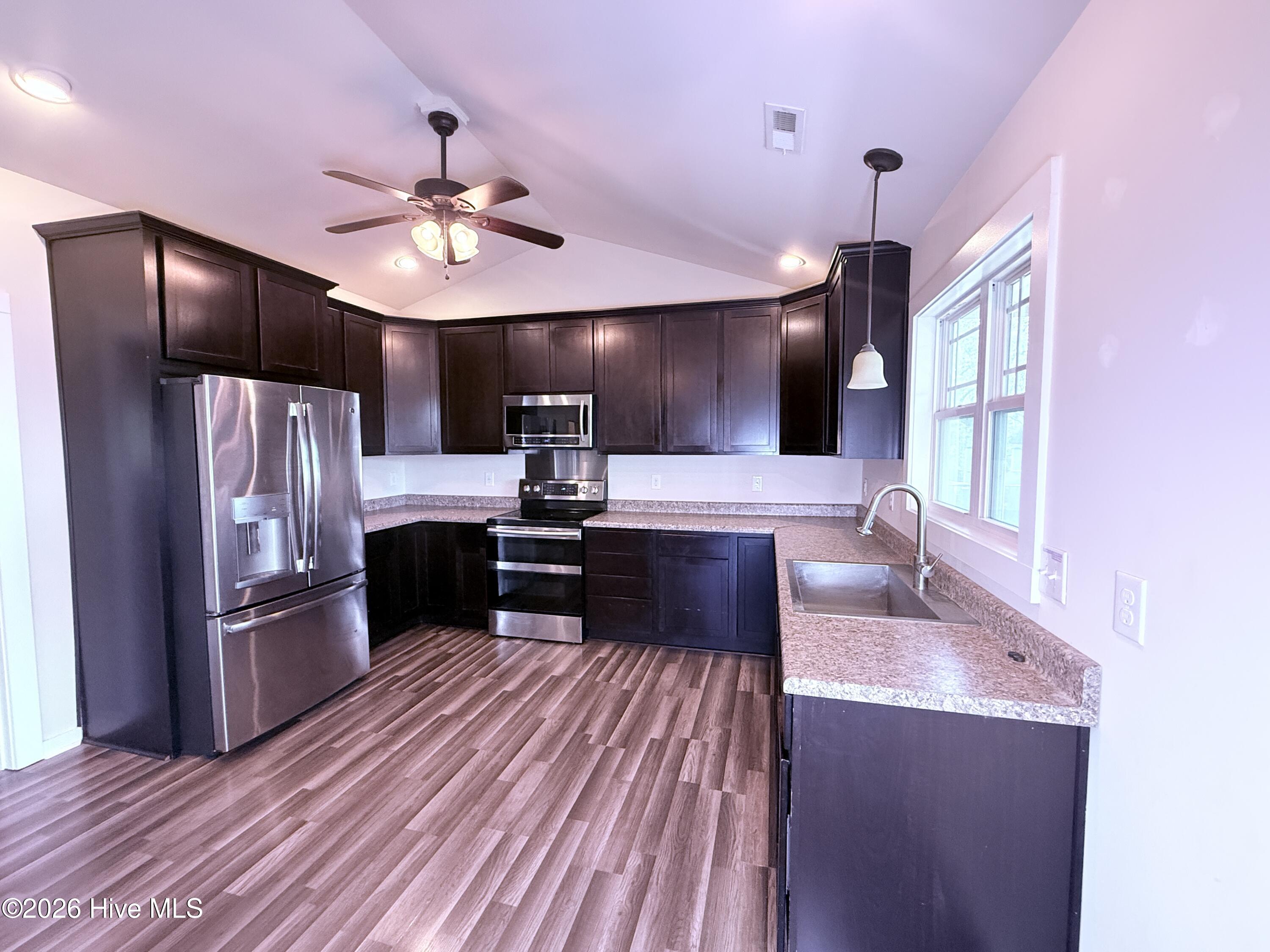 511 North B Street Bridgeton, NC 28519 - Photo 14 of 20 Kitchen 2nd floor