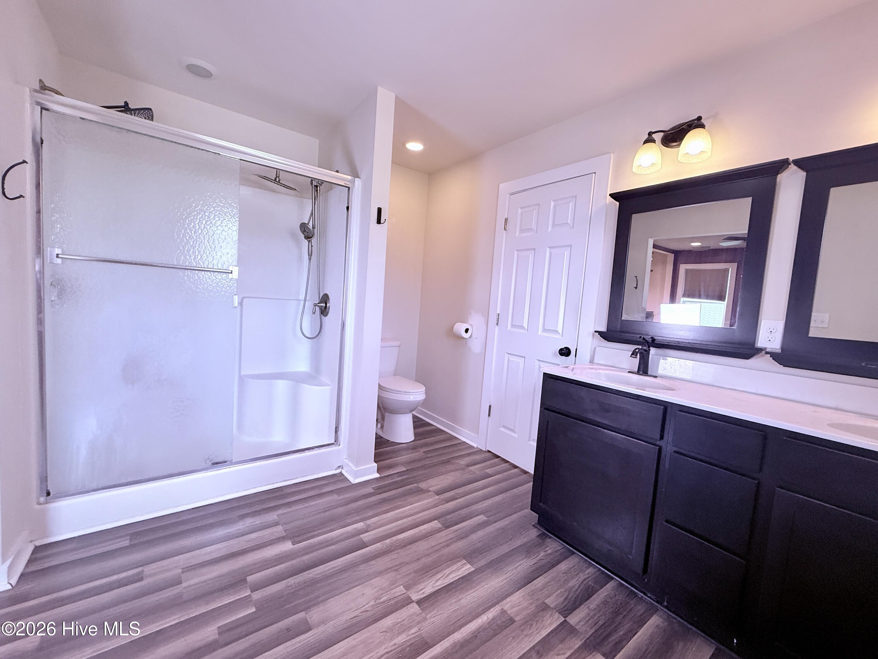 511 North B Street Bridgeton, NC 28519 - Photo 17 of 20 Primary Bathroom