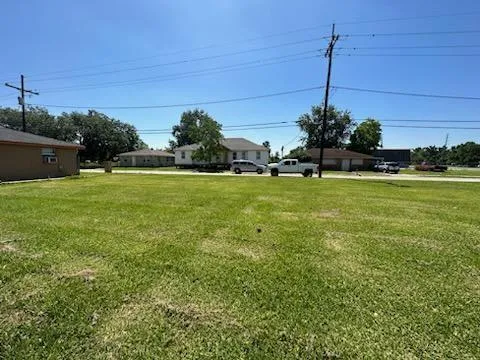 $30,000 | 2608 Guerra Drive, Violet, LA 70092