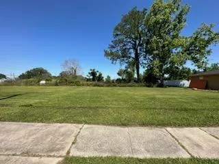 $30,000 | 2608 Guerra Drive, Violet, LA 70092