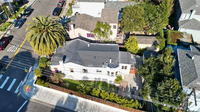 $699,888 | 2700 26th Avenue, Oakland, CA 94601