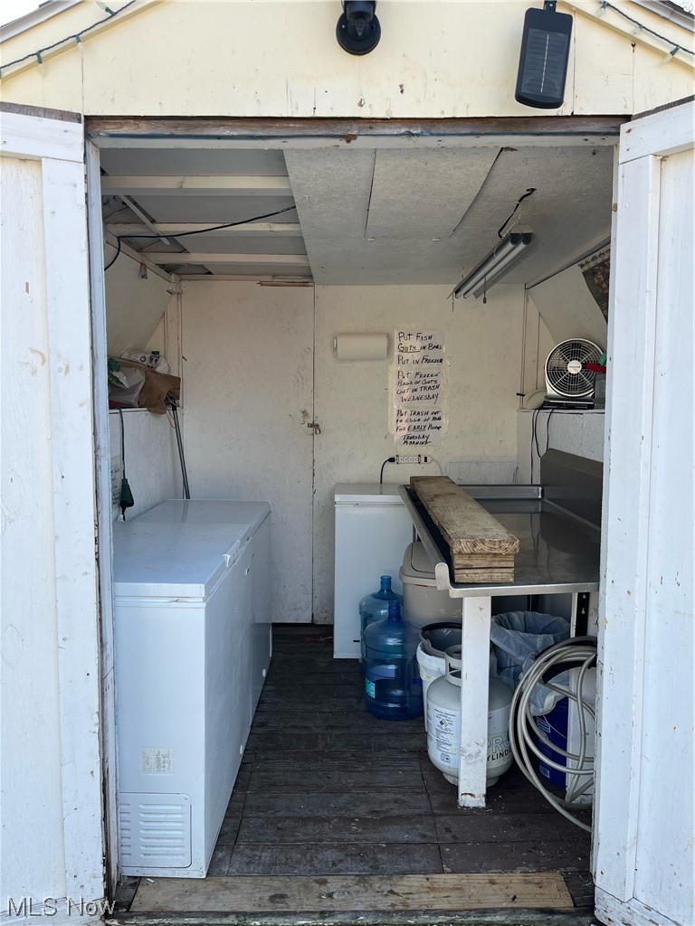 4972 West Fremont Road Port Clinton, OH 43452 - Photo 25 of 29 Washroom featuring separate washer and dryer