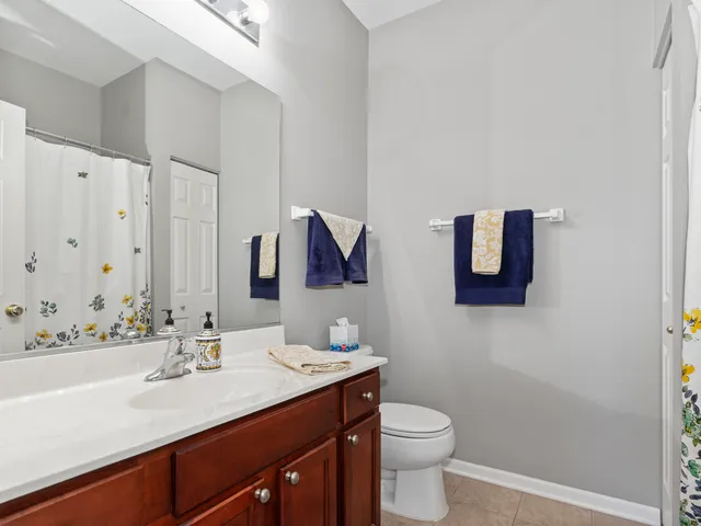 $319,900 | 880 June Terrace, Unit 270, Lake Zurich, IL 60047