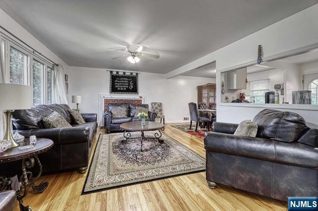 31 Garwood Road Fair Lawn, NJ 07410 - Photo 3 of 26